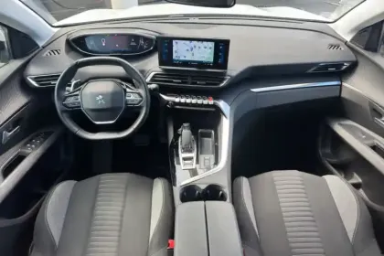 Photo 15 Peugeot 5008  PureTech 130ch S&S EAT8