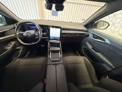 Photo 10 Renault Austral  E-Tech hybrid 200