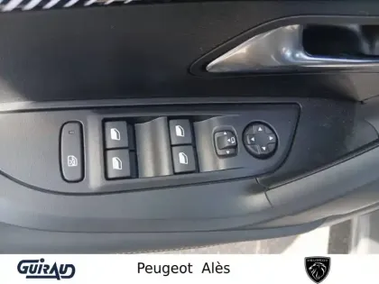 Photo 12 Peugeot 2008  Electrique 54 kWh 156 ch