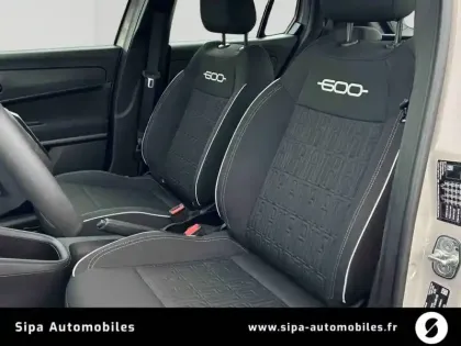 Photo 11 Fiat 600  1.2 Hybrid 100ch DCT6