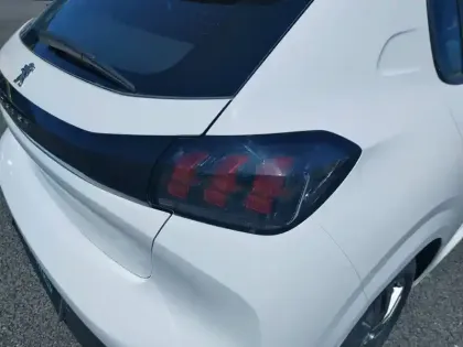 Photo 12 Peugeot 208  PureTech 100 S&S BVM6