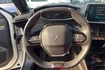 Photo 17 Peugeot 2008  Electrique 136 ch