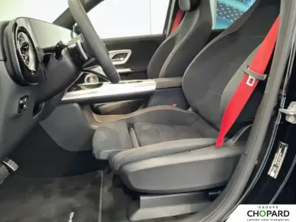 Photo 10 Mercedes GLB  220 4MATIC