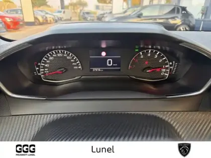 Photo 13 Peugeot 208  PureTech 75 S&S BVM5