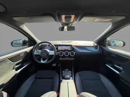 Photo 10 Mercedes GLA 200 AMG Line