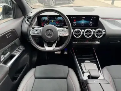 Photo 10 Mercedes GLA 200 AMG Line