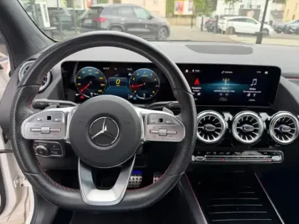 Photo 14 Mercedes GLA 200 AMG Line