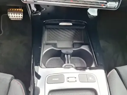 Photo 17 Mercedes Classe A 200 d AMG Line