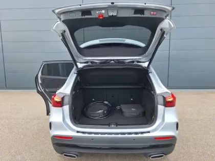 Photo 9 Mercedes GLA 250 e Hybrid EQ AMG Line
