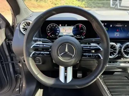 Photo 16 Mercedes GLA 250 e Hybrid EQ AMG Line