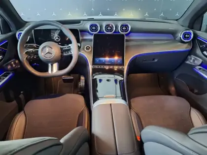 Photo 10 Mercedes GLC  300 d e Hybrid EQ 4MATIC C