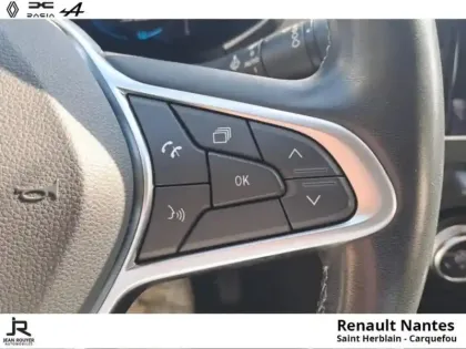 Photo 13 Renault Arkana  1.6 E-Tech 145ch Intens