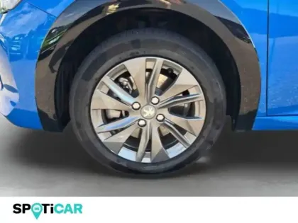 Photo 10 Peugeot 208  e- 136ch Style