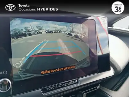 Photo 14 Toyota C-HR  1.8 Hybride 140ch Dynamic NG23