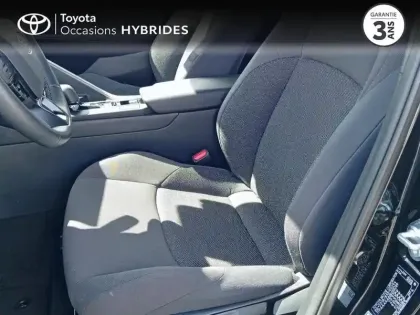 Photo 10 Toyota C-HR  1.8 Hybride 140ch Dynamic NG23