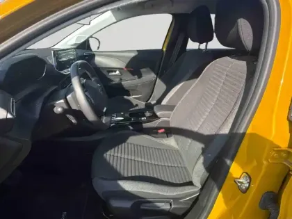 Photo 9 Peugeot 208  e- 136ch Like