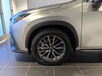 Photo 14 Lexus Nx  450h+ Luxe 4WD MY25