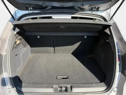 Photo 8 Renault Captur  1.6 E-Tech hybride 145ch Techno