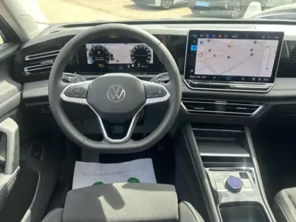 Photo 7 Volkswagen Tiguan  1.5 eTSI 150ch Elegance DSG7
