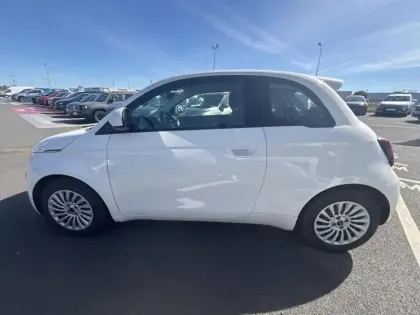 Photo 7 Fiat 500  e 95ch Action Plus