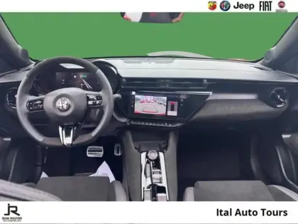 Photo 9 Alfa Romeo Junior  Elettrica 280ch 54kWh Veloce Prime CEE de 3600? déduite