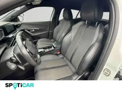 Photo 11 Peugeot 2008  1.2 PureTech 130ch S&S GT EAT8