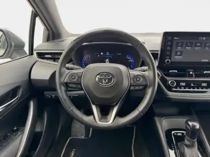 Photo 14 Toyota Corolla  Touring Spt 184h Design