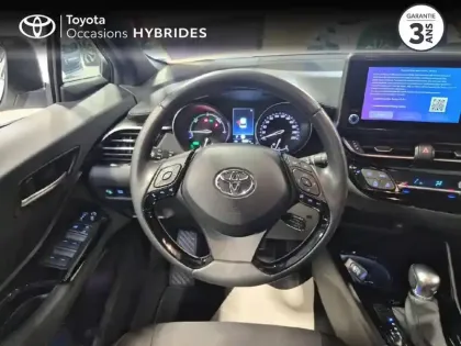 Photo 7 Toyota C-HR  2.0 Hybride 184ch Design Ultimate E-CVT