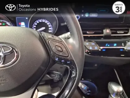 Photo 12 Toyota C-HR  2.0 Hybride 184ch Design Ultimate E-CVT