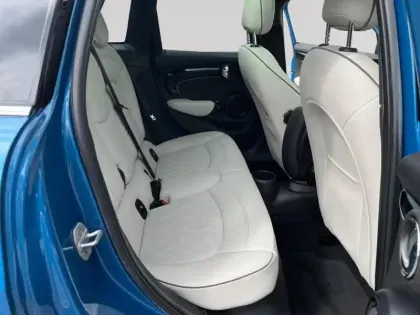 Photo 10 Mini Mini  5 Portes Cooper 136ch Edition Premium Plus BVA7