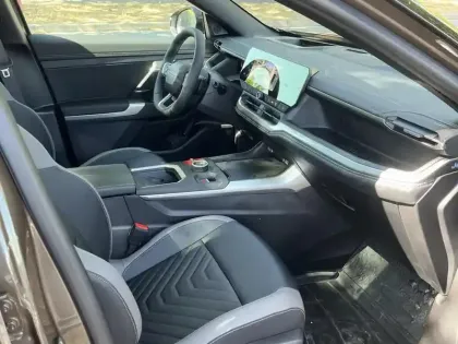 Photo 10 Jeep Compass  1.2 Turbo T3 145ch e-Hybrid First Edition BVR6