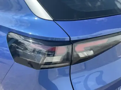 Photo 8 Volkswagen T-roc  1.5 eTSI 116ch Life DSG7