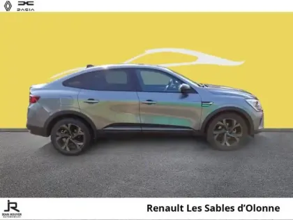 Photo 12 Renault Arkana  1.6 E-Tech hybride 145ch Engineered -22