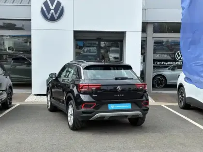 Photo 17 Volkswagen T-roc  1.5 TSI EVO 150ch Life Plus DSG7