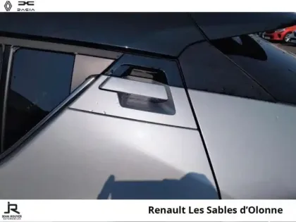 Photo 13 Toyota C-HR  2.0 Hybride 184ch Design Ultimate E-CVT