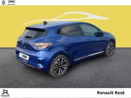 Photo 11 Renault Clio  1.6 E-Tech 145ch full hybrid Techno - 24