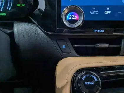 Photo 8 Lexus Nx  450h+ Luxe 4WD