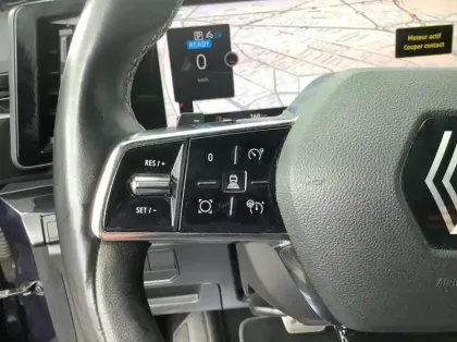 Photo 23 Renault Espace VI E-Tech hybrid 200 esprit Alpine