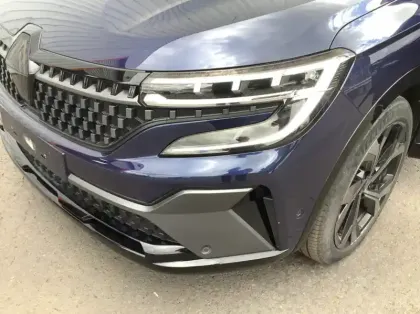 Photo 28 Renault Espace VI E-Tech hybrid 200 esprit Alpine
