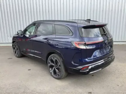 Photo 6 Renault Espace VI E-Tech hybrid 200 esprit Alpine