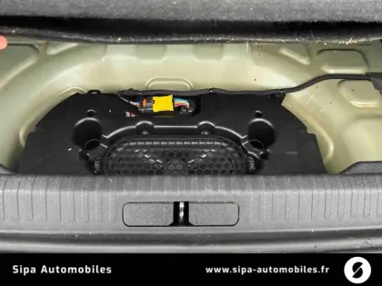 Photo 12 Citroën C4 e- 136 ch Automatique
