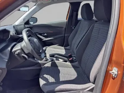 Photo 10 Peugeot 2008  PureTech 100 S&S BVM6