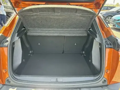 Photo 5 Peugeot 2008  PureTech 100 S&S BVM6