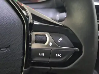 Photo 49 Peugeot 208  100 S&S BVM6