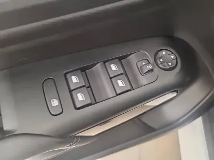 Photo 47 Citroën C5 aircross  Hybride Rechargeable 225 e-EAT8