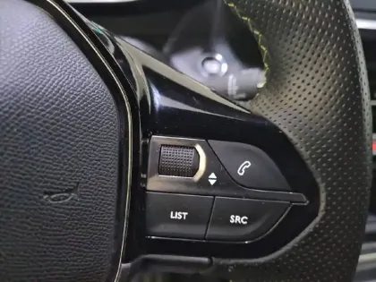 Photo 50 Peugeot 208  Electrique 50 kWh 136ch