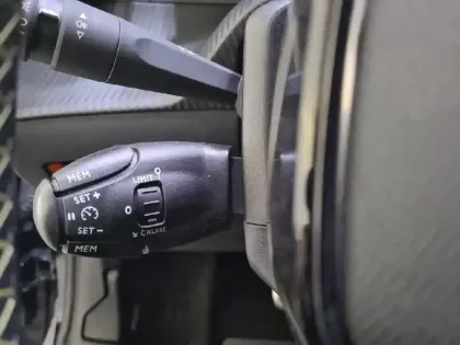 Photo 48 Peugeot 208  Electrique 50 kWh 136ch