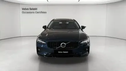 Photo 8 Volvo V60  Micro hybride essence B4 197 ch DCT7