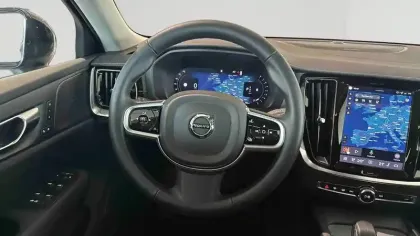 Photo 11 Volvo V60  Micro hybride essence B4 197 ch DCT7