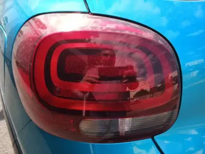 Photo 16 Citroën C3  BlueHDi 100 S&S BVM5